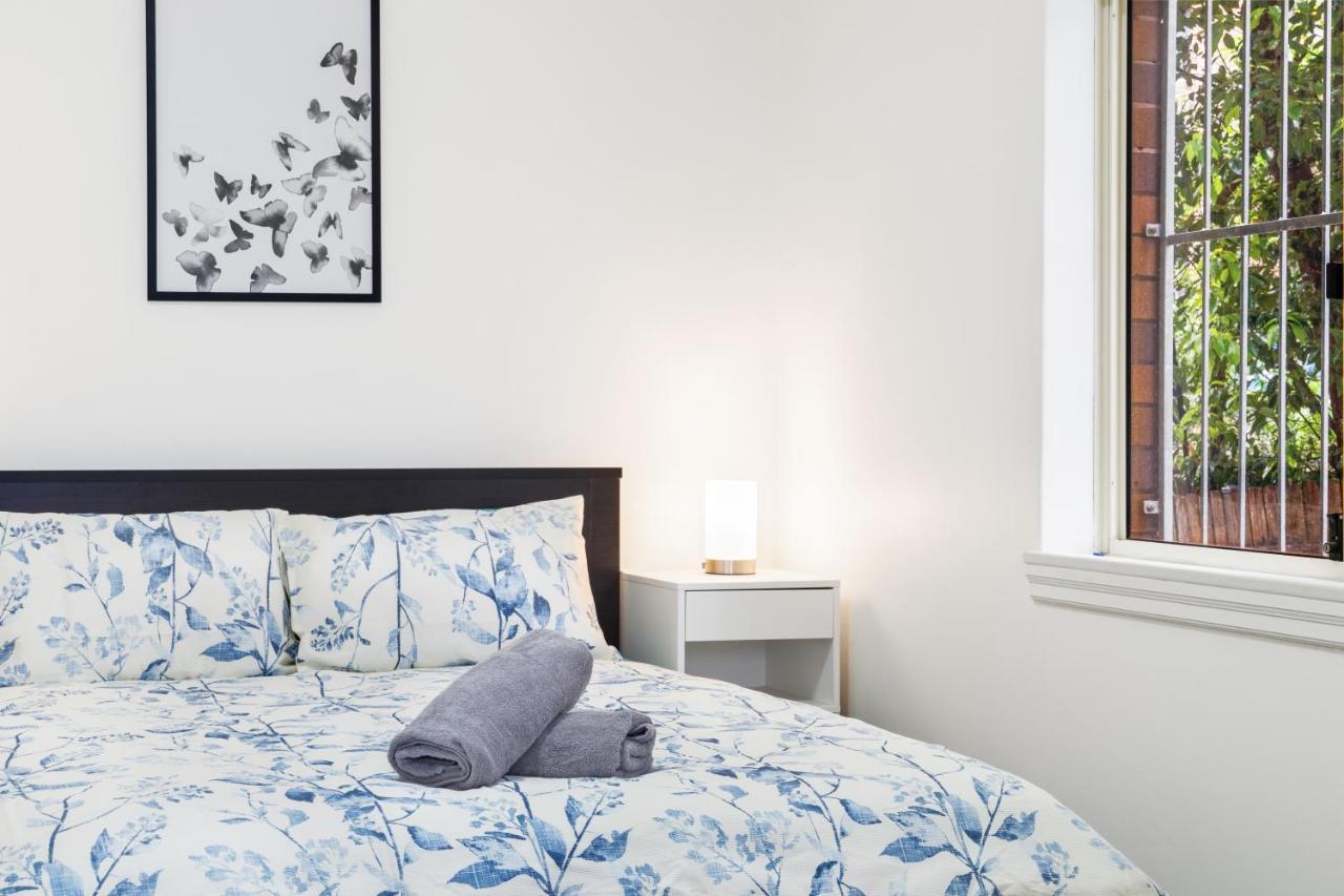 Burwood New 2 Bedroom 2 Bathroom Apartment Сидни Екстериор снимка