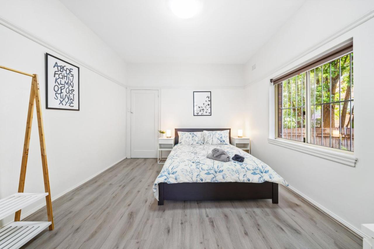 Burwood New 2 Bedroom 2 Bathroom Apartment Сидни Екстериор снимка